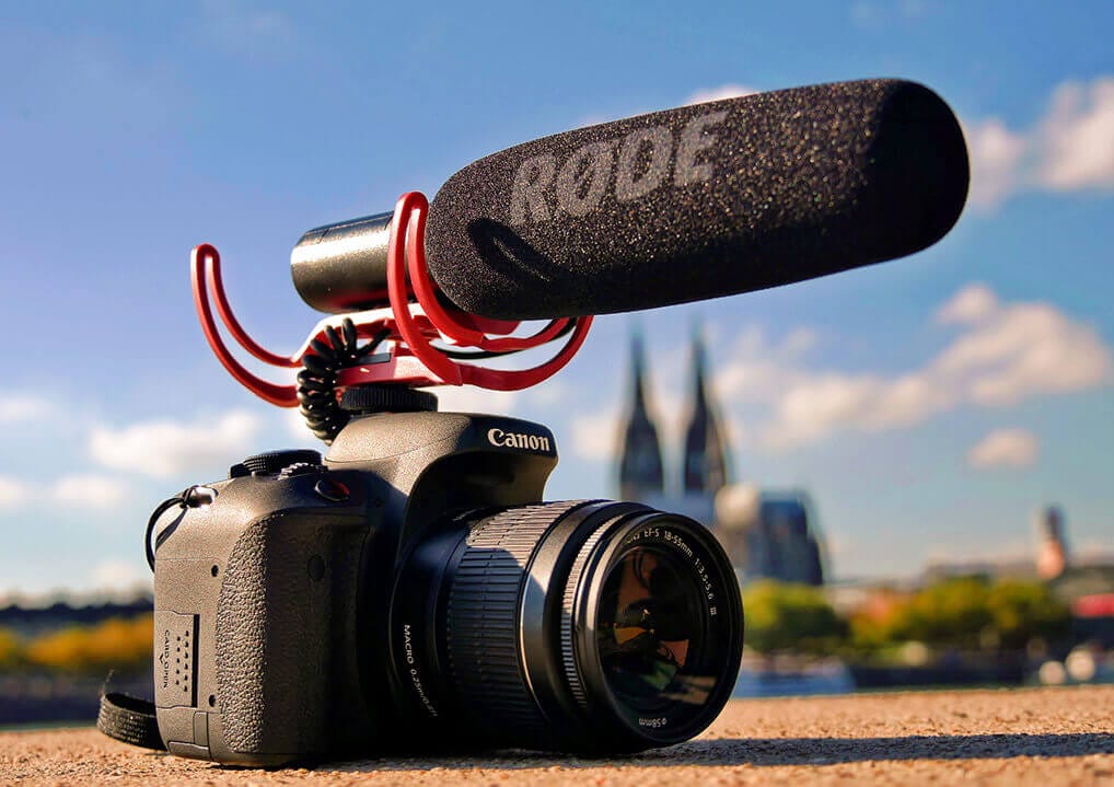 social media live streaming